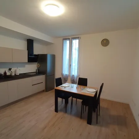 Hello Apartman Parma