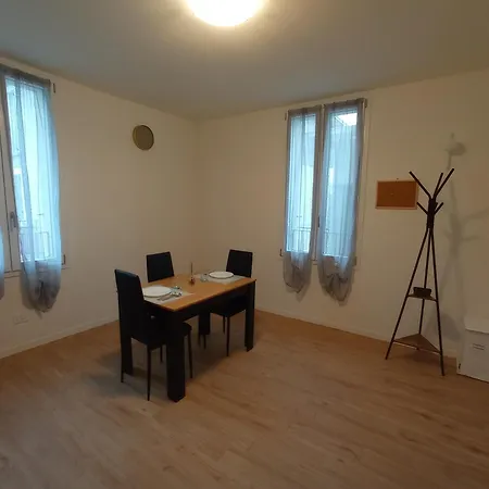 Hello Apartment *